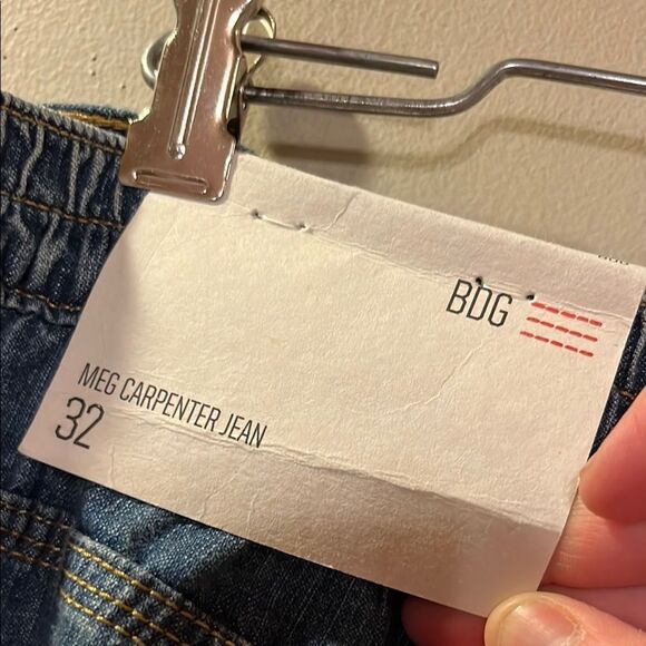 BDG Dark Meg Carpenter Cropped Jeans - Picture 2 of 14